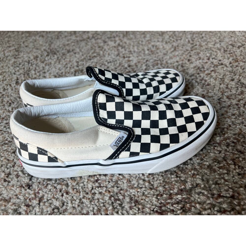 Little Kids Classic Slip-On Checkerboard Vans, 2.5, Black/White, Skate - Picture 3 of 7